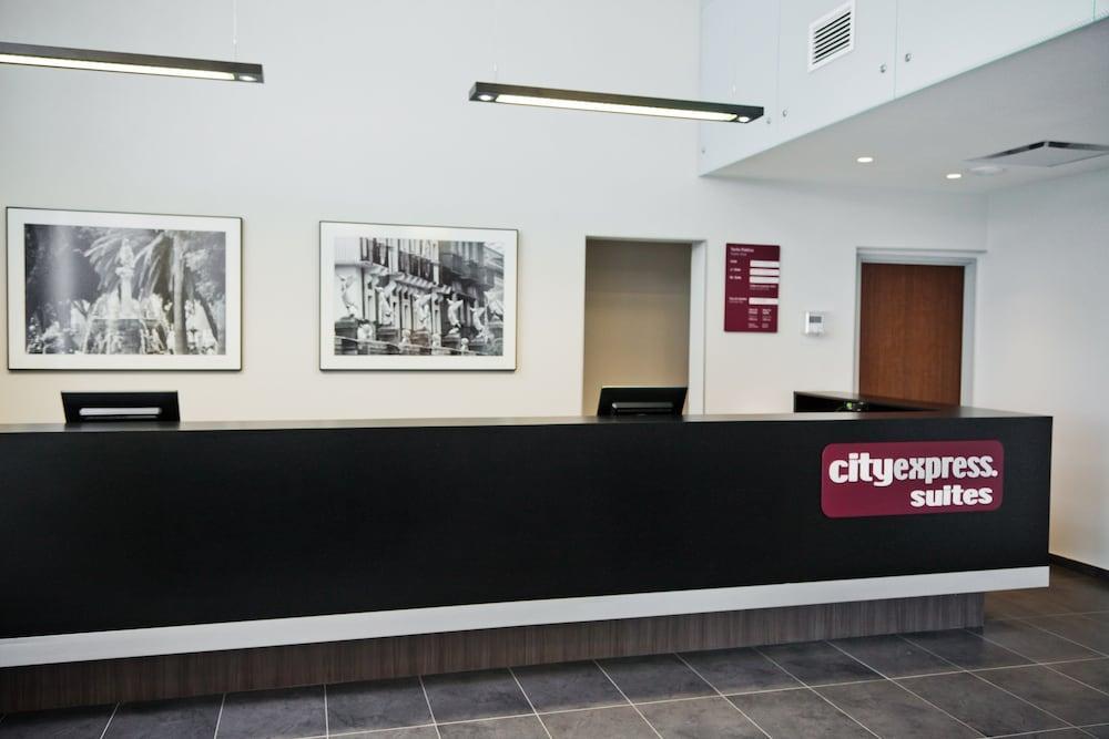 City Suites Puebla Finsa Exterior photo