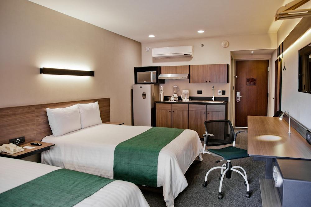 City Suites Puebla Finsa Exterior photo